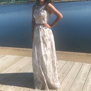 Camille la Vie , Beautiful prom dress